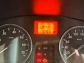 RENAULT SANDERO EXPRESSION 1.6 FLEX - ANO/MODELO 2010/2011 — leilão em Santo Antônio da Platina/PR (foto 5)