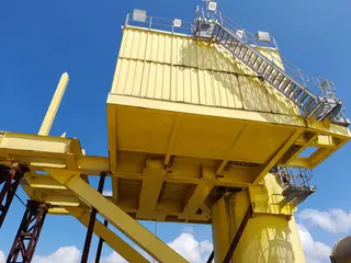 01 GUINDASTE SOBRE TRILHOS KONECRANES, ANO 2014, SÉRIE.: JC01602.001, CAP. 70 TON (SEM USO) (Ref.: WA/ JC01602.001) — leilão em Maragogipe/BA (foto 7)