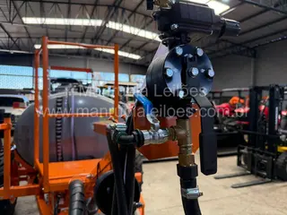 Pulverizador de pasto Pecuário Braspulv CROSS Braspec 2000 (novo) ARO 24 rodeiro simples, capacidade para 2000 Litros-Bomba JP75 com Reabastecedor — leilão em Artur Nogueira/SP (foto 17)