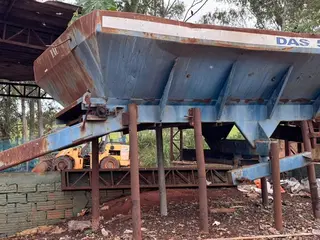 Sucata Distribuidor de Calcário — leilão em Colorado/PR