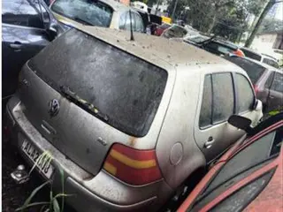 SUCATA GOLF 2.0, COR PRATA, ANO/ MODELO 2002 — leilão em Cascavel/PR (foto 10)