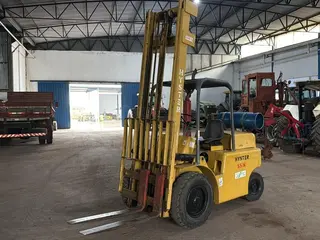 EMPILHADEIRA HYSTER H50K, CAP: 2.500 Kg, SÉRIE: NÃO IDENTIFICADO (Ref: 10) — leilão em Taquaritinga/SP