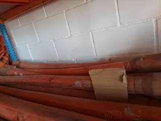 COBERTURA RIGIDA COND. CALHA 36,6V, BANQUETA ISOLADA 40 KV E OUTROS (468 UN) — leilão em Bragança Paulista/SP (foto 19)