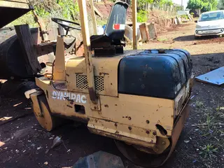 SUCATA MINI ROLO COMPACTADOR DYNAPAC — leilão em Engenheiro Beltrão (foto 2)