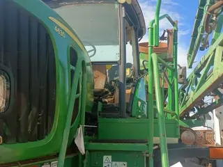 PULVERIZADOR AUTOPROPELIDO JOHN DEERE 4630 4x4, SÉRIE: 1NW4630XTHS055246 (Ref: MCT / 102229) — leilão em Lins/SP (foto 3)
