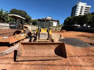 RETROESCAVADEIRA NEW HOLLAND LB90 ANO 2007 ID: #3715015 — leilão em Araguari/MG (foto 14)