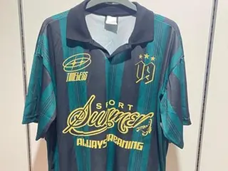 BERMUDAS MOLETOM, POLO MANGA CURTA, BLUSÃO RETILINEA E OUTROS (APROX. 150 PÇS) — leilão em São José (foto 4)