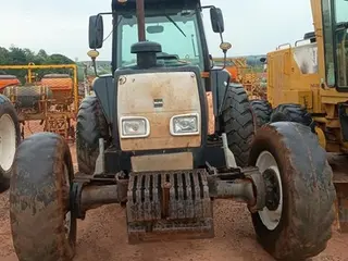 TRATOR DE PNEUS VALTRA BH140 4X4, ANO AQUIS.: 2007, SÉRIE: 202008 (Ref: 645) — leilão em Catanduva/SP (foto 2)