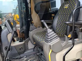 ESCAVADEIRA HIDRÁULICA CATERPILLAR 320D2L - ANO 2015 — leilão em Curitiba/PR (foto 2)