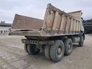 CAMINHÃO BASCULANTE MERCEDES-BENZ AXOR 2831K6X4, 2011/2011, Placa FINAL 5 (SP), (Ref.: 2061136) — leilão em Aparecida/SP (foto 6)