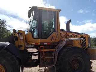 CARREGADEIRA DE RODAS VOLVO L90F, ANO: 2017/2017, SÉRIE: CR17008 — leilão em Brumado/BA (foto 5)