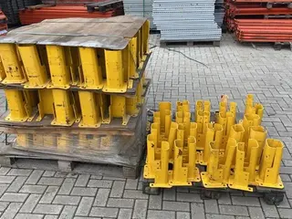20 PROTETORES DE PÉS DE PORTA PALETES (Ref.: 21695) — leilão em São Paulo (foto 2)