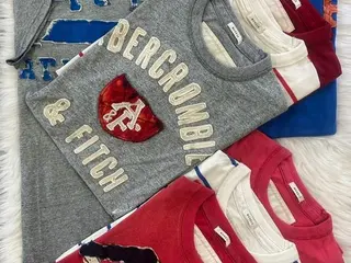 10 CAMISETAS ABERCROMBI TAM. P, M E G ORIGINAIS - SEM USO (Ref.: ren 625 2026031220625) — leilão em São Caetano do Sul (foto 2)