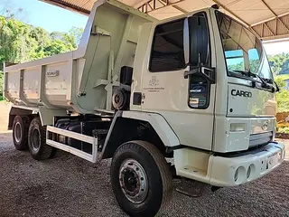 CAMINHÃO BASCULANTE FORD CARGO 2628 E 6X4 ANO: 2010/2011 PLACA FINAL 1 (SC) — leilão em Tigrinhos (foto 12)