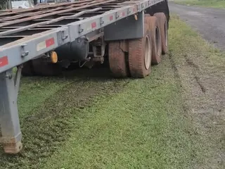 Semi Reboque Cat Aberta com Lock container — leilão em Antônio Olinto/PR (foto 3)