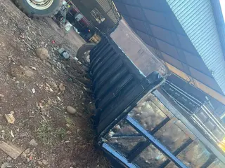 CAÇAMBA CARMETAL ¿ 4,80 METROS ¿ LARGURA 2,50 M — leilão em Itapejara d'Oeste (foto 23)