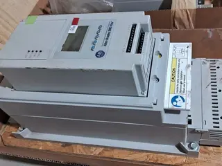 2 PÇS. SOFT STARTER ALLEN-BRADLEY SMC-FLEX 150-F108NBD (PÇ. DE ESTOQUE) (Ref.: 79) — leilão em Guarulhos (foto 2)