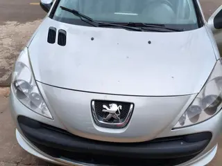 PEUGEOT 207 HATCH XR 1.4 FLEX ANO 2008 / MODELO 2009 ID: #3724368/AZ — leilão em Barretos/SP (foto 2)
