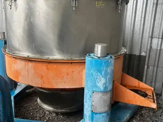 Centrífuga de cesto semicontínua em aço inox — leilão em Suzano/SP (foto 6)