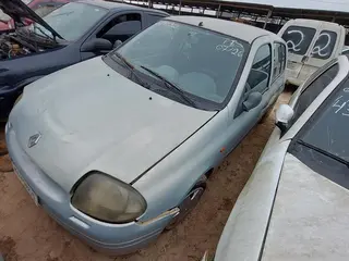 RENAULT/CLIO RN 1.6 (sucata) — leilão em Maracajá/SC (foto 12)