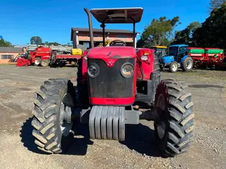Trator Massey Ferguson MF 4275 - Ano 2014 — leilão em Ponta Grossa/PR (foto 16)