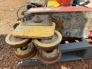 Guincho de coluna elétrico 1000 kg — leilão em Paulínia/SP