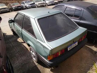 FORD ESCORT L, 89/89, ALCOOL, SUCATA APROVEITÁVEL COM MOTOR INSERVÍVEL . — leilão em Carapicuíba/SP (foto 2)