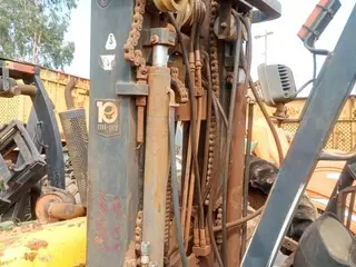 EMPILHADEIRA Á COMBUSTÃO CONTRABALANÇADA MOVIX MX25, ANO AQUIS.: 2019, CAP: 2.500Kg, SÉRIE: 18006000 (Ref: 5403) — leilão em Sapezal/MT (foto 4)