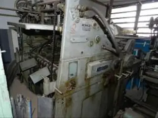 LOTE DE MÁQUINAS E EQUIPAMENTOS GRÁFICOS, MÓVEIS E UTENSÍLIOS — leilão em Bauru/SP