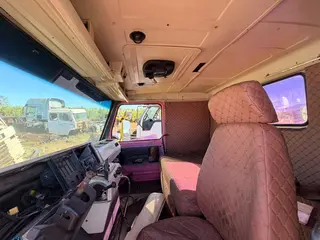 CABINE SCANIA T112 COM LEITO ID: #3693933 — leilão em Barretos/SP (foto 13)