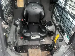 MINI CARREGADEIRA BOBCAT S570 ANO: 2021 — leilão em Blumenau/SC (foto 3)
