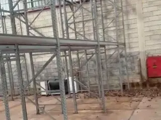 10 MÓDULOS DISTRIBUÍDOS EM 11 MONTANTES, C/ APROX. 3,35 MTS DE ALTURA, E 40 LONGARINAS , TOTALIZANDO 60 POSIÇÕES DE PORTA-PALETES. (Ref.: AMRCA) — leilão em São Paulo (foto 5)