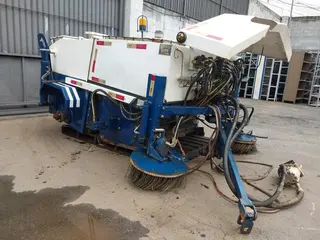 VARREDORA INDUSTRIAL MARCA - DM MODELO - VCR 1600 (Ref.: MG5-21300) — leilão em São Paulo (foto 13)