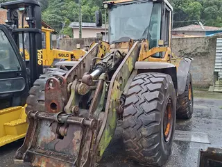 PÁ CARREGADEIRA VOLVO L120F Ano 2009 — leilão em São Francisco do Sul/SC (foto 14)