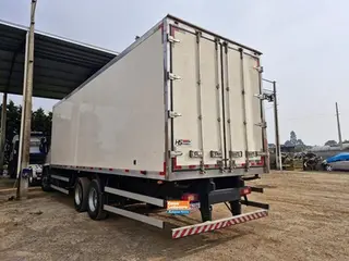 Volvo VM 270 — leilão em Belo Horizonte/MG