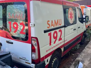 Renault/Master Allt Amb1 - 2016/2017 - Placa FINAL: 6A67 — leilão em Colorado/PR (foto 3)