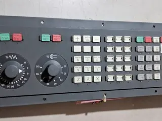 PAINEL DE CONTROLE SIEMENS SINUMERIK 6FC5103-0AD03-0AA0 (PÇ. DE ESTOQUE) (Ref.: 71) — leilão em Guarulhos (foto 12)