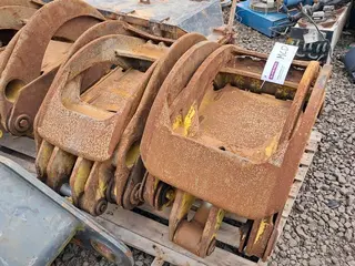 02 GARRAS FLORESTAIS (S/ CILINDROS) (Ref.: MCD) — leilão em Belo Oriente/MG
