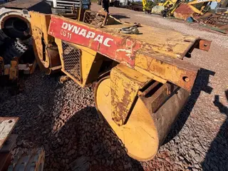 Rolo Compactador de Solo Dynapac CG 11 — leilão em Mato Leitão (foto 17)