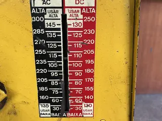 MAQUINA DE SOLDA EUTETIC 300 AMPERES MASTER AC-DC — leilão em São Paulo/SP (foto 4)