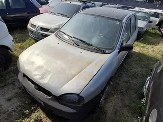 GM/CORSA MILENIUM — leilão em Criciúma/SC (foto 14)