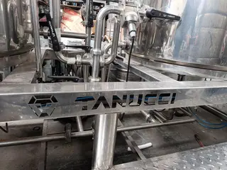 COZINHA DE BRASSAGEM BI BLOCO + TANQUE DE ÁGUA QUENTE — leilão em Curitiba/PR (foto 21)