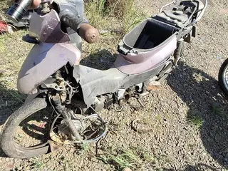 HONDA/BIZ 125 KS (sucata) — leilão em Criciúma/SC (foto 7)