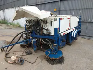 VARREDORA INDUSTRIAL MARCA - DM MODELO - VCR 1600 (Ref.: MG5-21300) — leilão em São Paulo (foto 12)