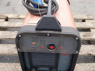MAQUINA DE SOLDA TIG CASTOLIN EUTECTIC MODELO POWER MAX 2001 (Ref.: 20880) — leilão em São Paulo (foto 7)