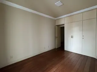 Triplex 418 m² | Desocupado |Juiz de Fora/MG| Cond. Portobello | 4 Vagas, Suítes e Lazer Completo. Raro no Bairro! Ideal p/ Moradia ou Investimento — leilão em Juiz de Fora/MG (foto 15)