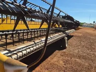 PLATAFORMA NEW HOLLAND 880CF DRAPER 45 PÉS PL45D, ANO: 2021, SÉRIE: HCCBDF45CKCN03329/9LA5FX00633 — leilão em Sorriso/MT (foto 2)