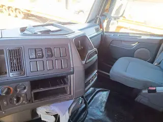 CAVALO MECÂNICO VOLVO FH 460 6X2T - ANO 2012 — leilão em Ribeirão Preto/SP (foto 16)