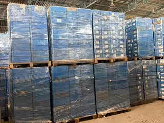 1000 CAIXAS INDUSTRIAIS REFORÇADAS, NA COR AZUL, MEDINDO 0,30 M DE LARGURA × 0,45 M DE COMPRIMENTO × 0,14 M DE ALTURA. (Ref.: DC-SB) — leilão em São Paulo (foto 4)