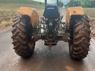 TRATOR AGRÍCOLA VALMET 65 ID ¿ USADO - OPERACIONAL — leilão em Itapejara d'Oeste (foto 15)